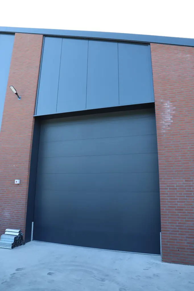 Brandwerende sectionaaldeur (3).webp